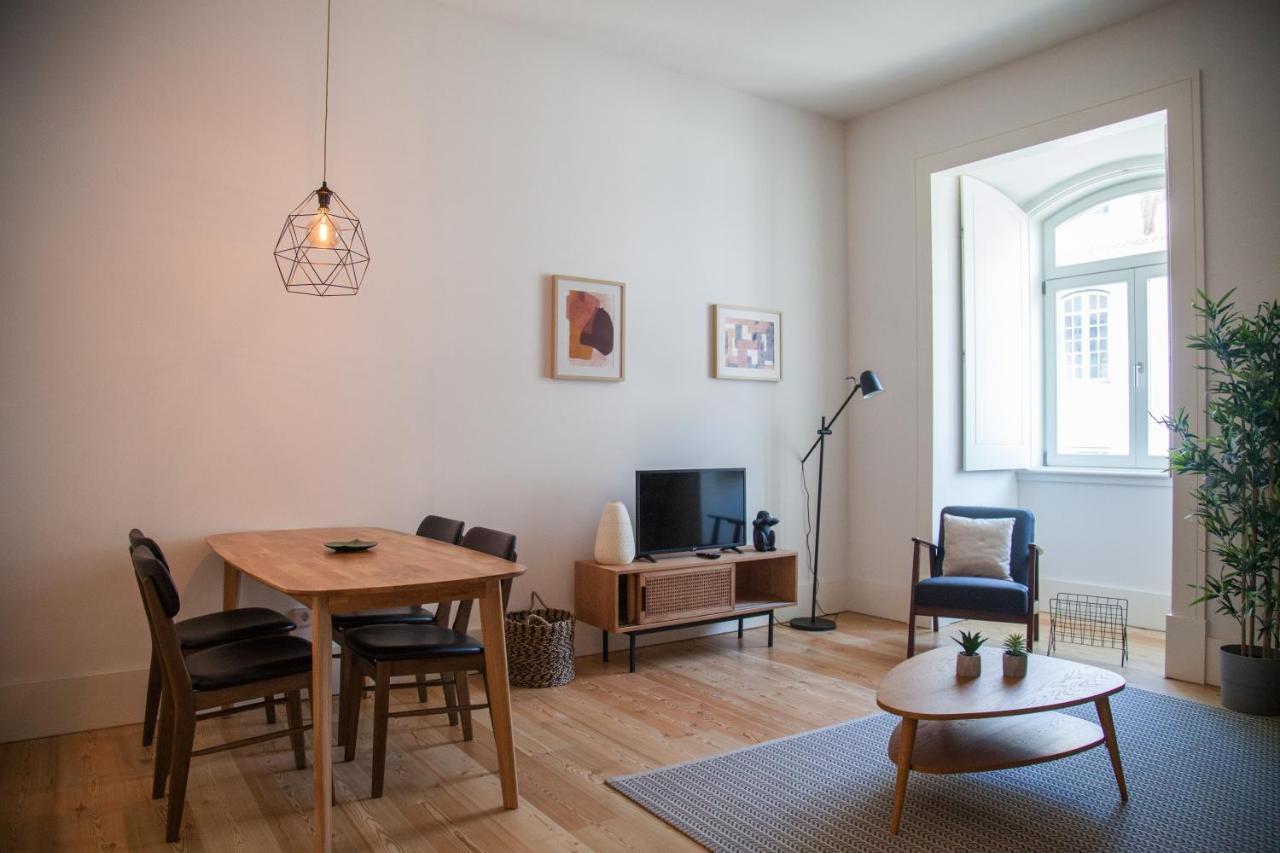 Flh Praca Comercio Wood Design Flat Apartment Lissabon